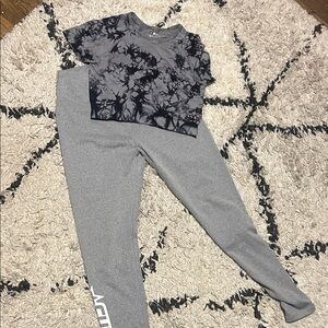 Gray and Black Tie-Dye Top with Gray Leggings